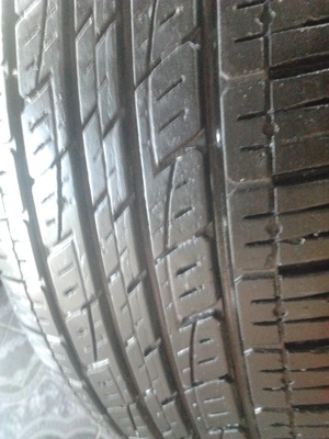 ขายยาง225/55/18 ปี 2310 KUMHO SOLUSKL 21 1 ชุด  ราคา :  2,500.00  บาท