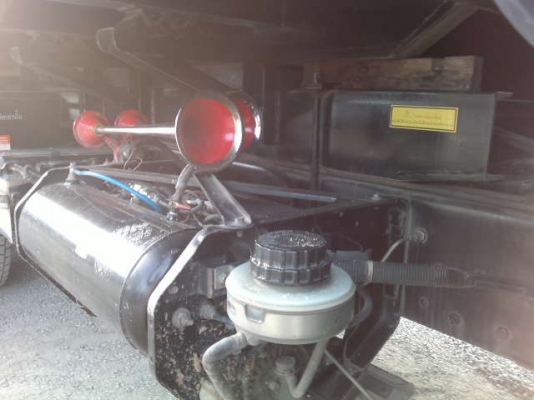 รถฮีโน่ 10 ล้อดั๊ม FM2P   380 แรงม้า ปี 53    สนใจติดต่อ 081 - 6079515