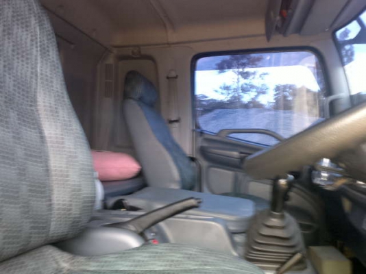 รถฮีโน่ 10 ล้อดั๊ม FM2P   380 แรงม้า ปี 53    สนใจติดต่อ 081 - 6079515