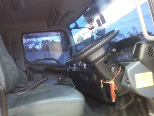 รถฮีโน่ 10 ล้อดั๊ม FM2P   380 แรงม้า ปี 53    สนใจติดต่อ 081 - 6079515