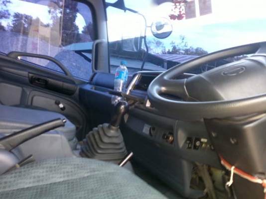 รถฮีโน่ 10 ล้อดั๊ม FM2P   380 แรงม้า ปี 53    สนใจติดต่อ 081 - 6079515