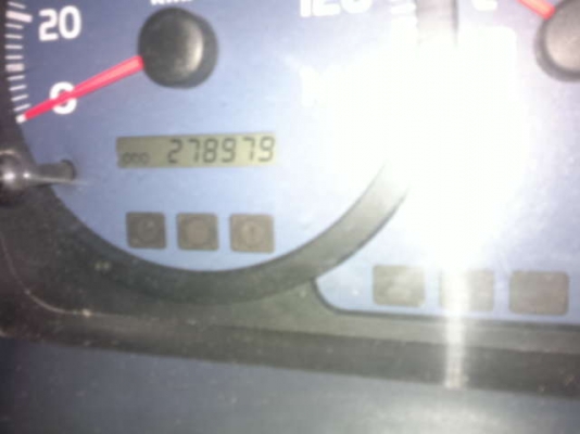 รถฮีโน่ 10 ล้อดั๊ม FM2P   380 แรงม้า ปี 53    สนใจติดต่อ 081 - 6079515