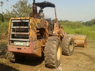 รายละเอียด ชายรถตักล้อยาง KOMUTSU 510  ราคา 670,000 สภาพดีพร้อมใช้งาน