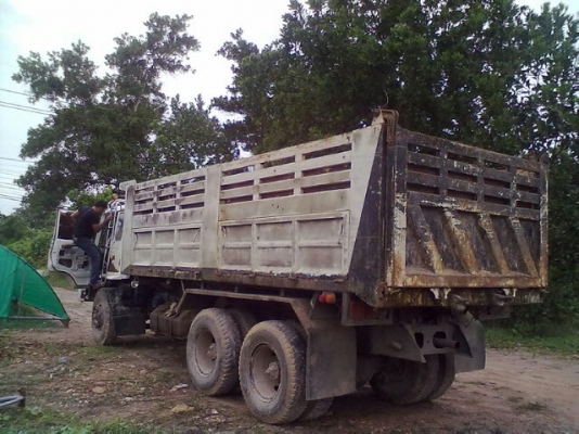 10ล้อดั้มHIN0 F18 วางเครื่องH07D 195แรง สภาพดี 10ล้อดั้มHIN0 F18 วางเครื่องH07D 195แรง สภาพดี