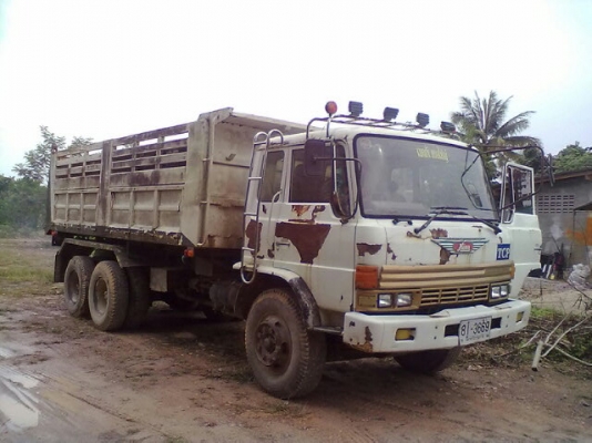 10ล้อดั้มHIN0 F18 วางเครื่องH07D 195แรง สภาพดี 10ล้อดั้มHIN0 F18 วางเครื่องH07D 195แรง สภาพดี