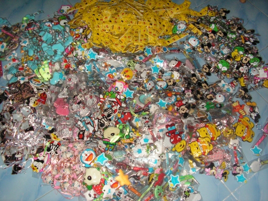 ตุ๊กตา สายห้อยโทรศัพท์มือถือ(พี่เดชาอยู่บึงกาฬฬรับไปดูเเลต่อแล้วครับ)