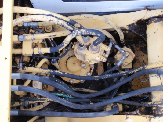 ขายรถแบ็คโคร PC 120-5 ขายรถแบ็คโคร PC 120-5