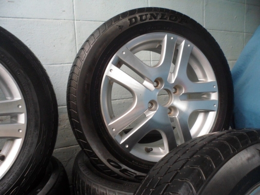 แม๊คเดิมjazzพร้อมยาง185/60/15 ขาย5,200฿