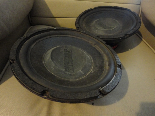 SuB 10นิ้ว US 1คู่ 1200บาท SuB 10นิ้ว US 1คู่ 1200บาท