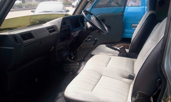 มาใหม่ พร้อมใช้ NISSAN ตู้ URVAN ปี 91 ราคา 72,000 บาท ดูรถได้เลย