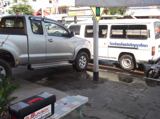 รถตู้ขายด่วน..ขายให้ถืกๆ รถใช้งานทุกวัน รับส่งนักเรียน เครื่องยนต์ 2500 C.C.ประหยัดเชื้อเพลิงบักขนาดเด้อสิบอกไห่.. รถตู้ขายด่วน..ขายให้ถืกๆ รถใช้งานทุกวัน รับส่งนักเรียน เครื่องยนต์ 2500 C.C.ประหยัดเชื้อเพลิงบักขนาดเด้อสิบอกไห่..