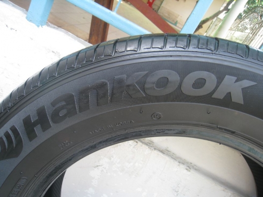 ขายเศษยาง hankook enfren 215/60r16 ปี10(1เส้น)(081-3747940)