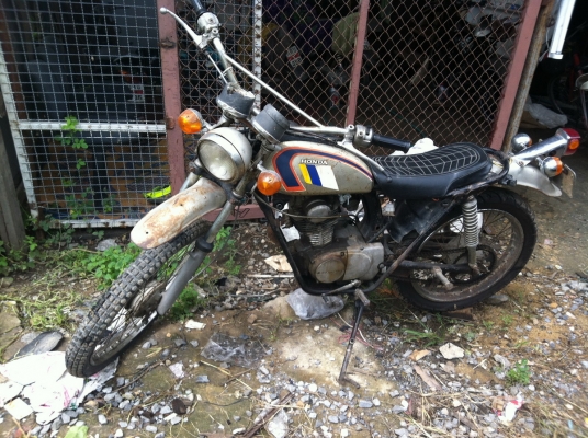 ขายsl 125 สวยๆ 0848809220 เดิมๆ แห้ง เครื่องกำลังดีมาก ไฟแรง ถูกๆ poohรังสิต 0848809220