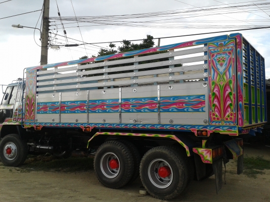 ISUZU  240  ต้องการขายครับ