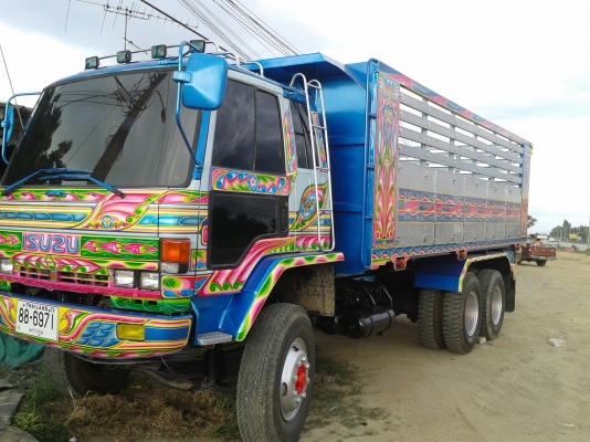 ISUZU  240  ต้องการขายครับ