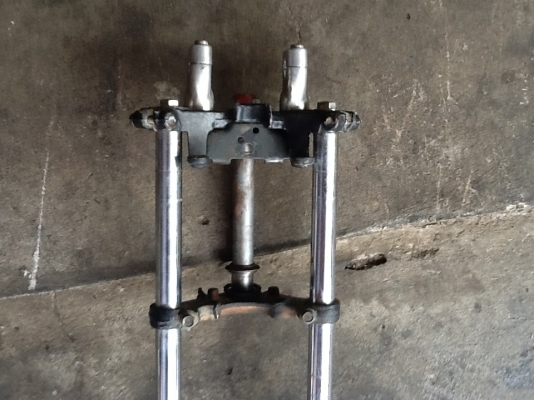 โช๊คหน้า tenaสภาพสวยๆ พร้อมส่งครับ