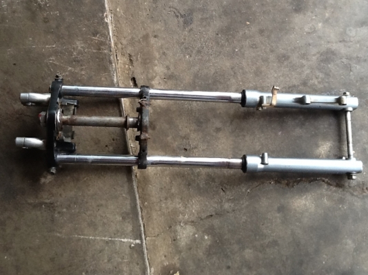 โช๊คหน้า tenaสภาพสวยๆ พร้อมส่งครับ