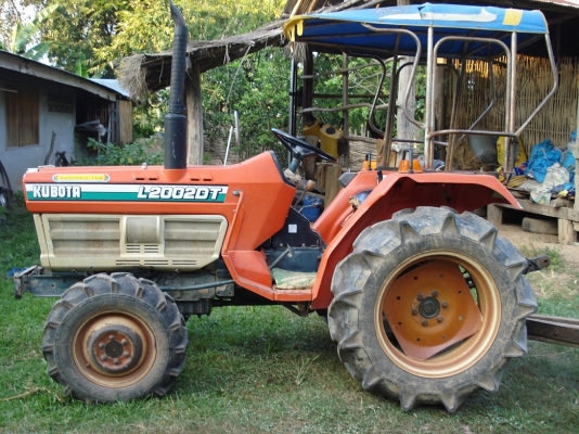 ขายรถไถ L2002DTพร้อมผานและจอบหมุน