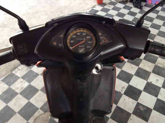 ขาย!!!ฮอนด้าคลิ๊ก ปี50 รถเครื่องดีคับ มีเล่มทะเบียนครบ ภาษีไม่หมด