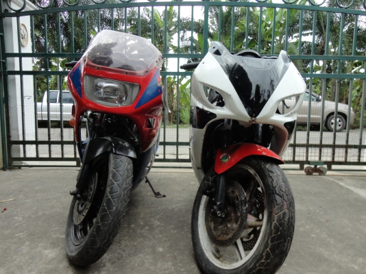 ขาย vfr 400 2 คันครับ 40000บาท