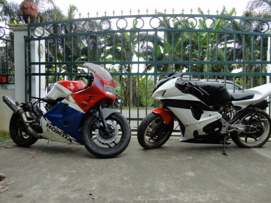 ขาย vfr 400 2 คันครับ 40000บาท