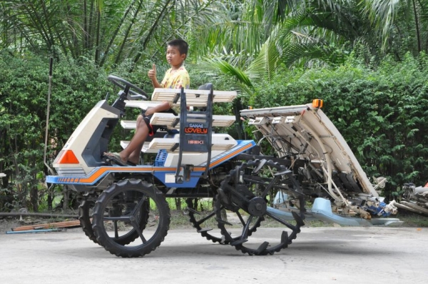 ขายรถดำนาราคาถูกISEKI PA500 ใหญ่5แถวสภาพสวยเดิมจากญี่ปุ่นยังไม่เคยใช้ในไทย 59,000เท่านั้น!!