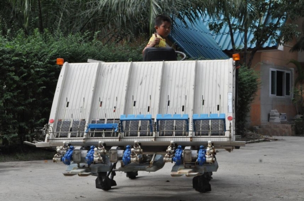 ขายรถดำนาราคาถูกISEKI PA500 ใหญ่5แถวสภาพสวยเดิมจากญี่ปุ่นยังไม่เคยใช้ในไทย 59,000เท่านั้น!!