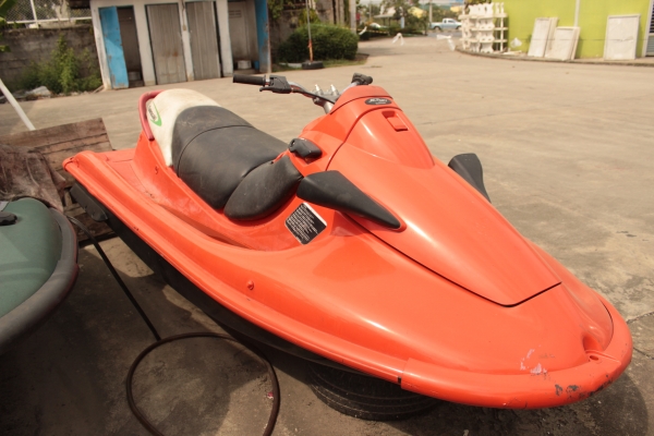 ขายเจ็ทสะกี kawasaki เครื่อง 1100cc. ราคา 100,000