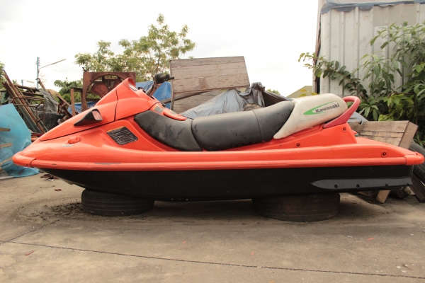 ขายเจ็ทสะกี kawasaki เครื่อง 1100cc. ราคา 100,000