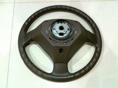 พวงมาลัย Toyota 3 ก้านหนา สีเบสน้ำตาลอ่อน สภาพสวย ตจว ส่งได้ พวงมาลัย Toyota 3 ก้านหนา สีเบสน้ำตาลอ่อน สภาพสวย ตจว ส่งได้