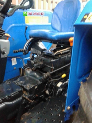 ขาย รถไถ ล้อยาง 2 เพลา NEWHOLLAND รุ่น TT 75