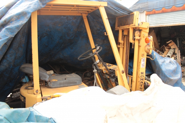 ขายรถยก komatsu FG07 รับน้ำหนัก700โล เครื่องเบนซิน ราคา 105,000บาท ขายรถยก komatsu FG07 รับน้ำหนัก700โล เครื่องเบนซิน ราคา 105,000บาท