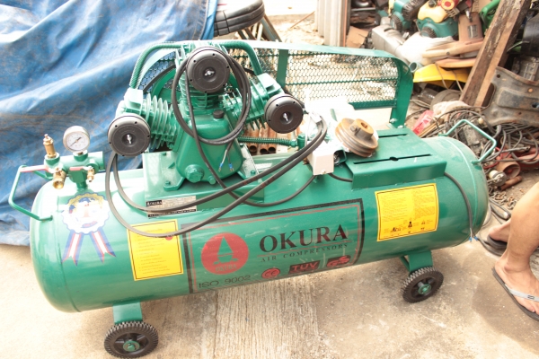 ขายปั้มลม OKURA ถัง165 ลิตร 3สูบ 2แรง ราคา 16,500บาท
