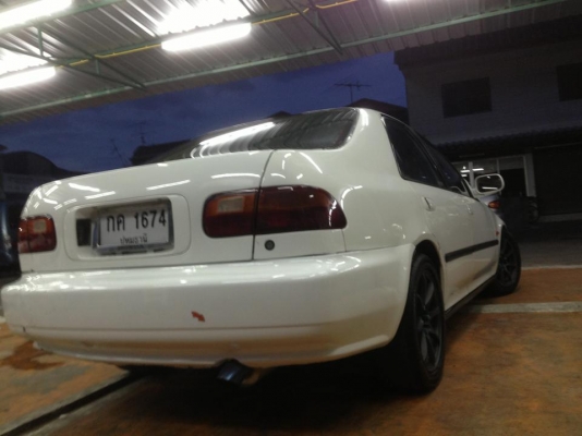 รถบ้าน CIVIC ตัวท๊อบเครื่องD15b V-tec ช่างล่างแน่น แอร์เย็นฉ่ำ ทรงสวย ใครมองหาอยู่ไม่ผิดหวังครับ