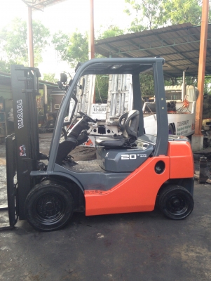 ต้องการขาย toyota 8fd20