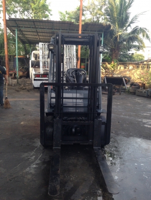 ต้องการขาย toyota 8fd20 ต้องการขาย toyota 8fd20