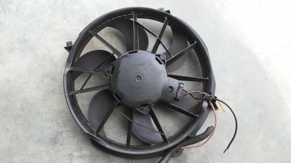 พัดลมไฟฟ้า 12 นิ้ว แบบดูด USA