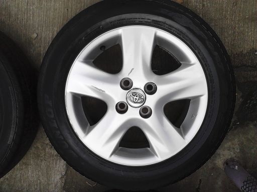 แม็ก Toyota Vios 5ก้าน 15-4-100 พร้อมยางDunlop 185-60-15 แม็ก Toyota Vios 5ก้าน 15-4-100 พร้อมยางDunlop 185-60-15