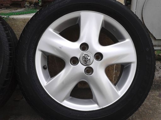 แม็ก Toyota Vios 5ก้าน 15-4-100 พร้อมยางDunlop 185-60-15 แม็ก Toyota Vios 5ก้าน 15-4-100 พร้อมยางDunlop 185-60-15