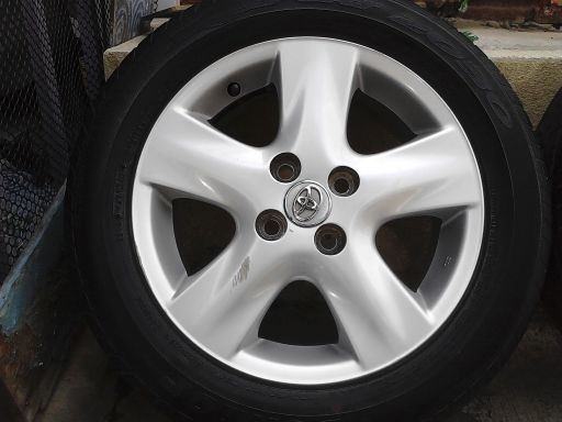 แม็ก Toyota Vios 5ก้าน 15-4-100 พร้อมยางDunlop 185-60-15 แม็ก Toyota Vios 5ก้าน 15-4-100 พร้อมยางDunlop 185-60-15