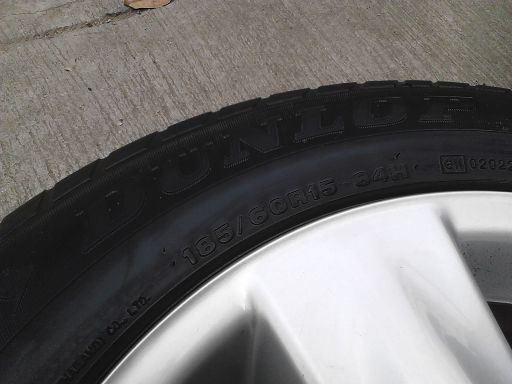 แม็ก Toyota Vios 5ก้าน 15-4-100 พร้อมยางDunlop 185-60-15 แม็ก Toyota Vios 5ก้าน 15-4-100 พร้อมยางDunlop 185-60-15