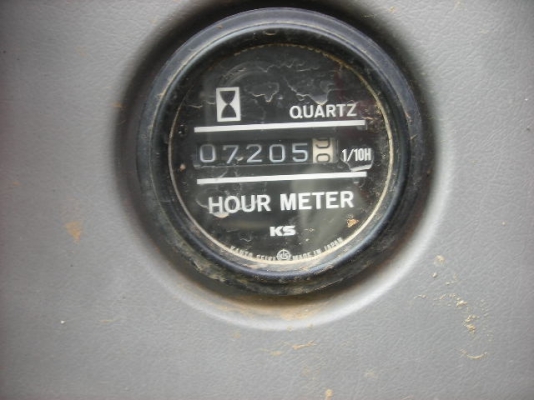 รถแบคโฮเก่าญี่ปุ่น Kobelco SK200-6 (mark 6 - YN07)