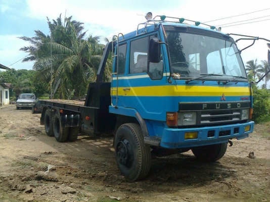 สิบล้อ มิตรซูมิชิ FN 527 MA หัวเชียงกง ยกใหม่ ยาง 80 \% 2 เพลา กระบะหางเทรนเลอร์แบ็คโฮต่อใหม่ 6D16 ทะเบียนพร้อมโอน สิบล้อ มิตรซูมิชิ FN 527 MA หัวเชียงกง ยกใหม่ ยาง 80 \% 2 เพลา กระบะหางเทรนเลอร์แบ็คโฮต่อใหม่ 6D16 ทะเบียนพร้อมโอน