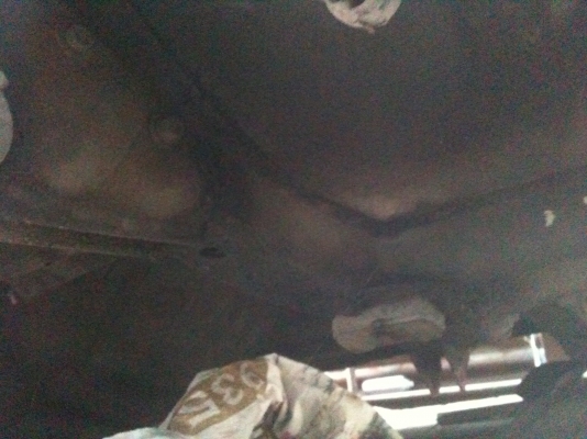 หัว.  Isuzu. Rocky