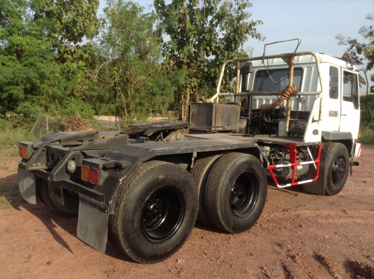 Mitsubishi 10ล้อ 2เพลา หัวลาก