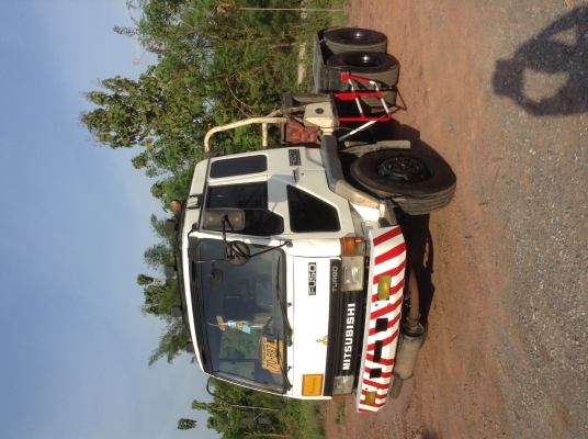 Mitsubishi 10ล้อ 2เพลา หัวลาก