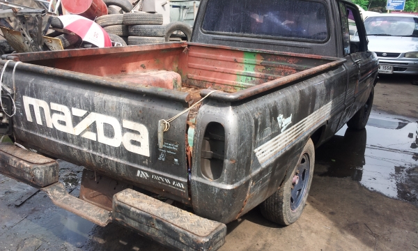 เอาไปปั้นต่อmazda familiay1300ราคาถูก27000บาท เอาไปปั้นต่อmazda familiay1300ราคาถูก27000บาท