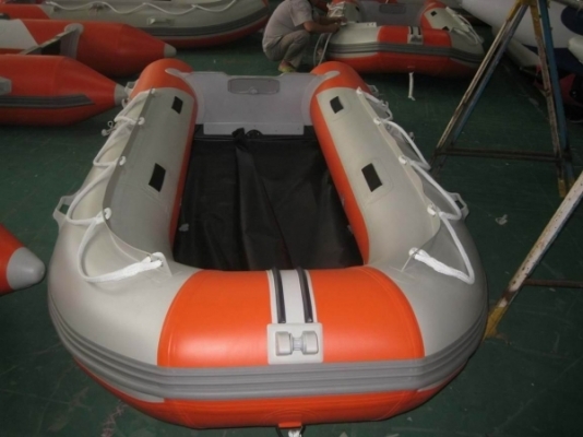 ขายเรือยางกู้ภัยหลายขนาด 2.5 - 6 เมตร หนา .09มิล ถึง 1.2 มิล  ของใหม่ครับ