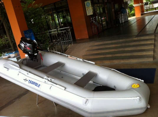 ขายเรือยางกู้ภัยหลายขนาด 2.5 - 6 เมตร หนา .09มิล ถึง 1.2 มิล  ของใหม่ครับ