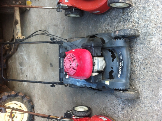 ขายเครื่องตัดหญ้าทรูอินวันทั้งแบบละเอียดและหญ้ายาว